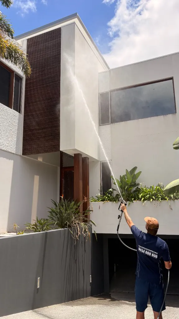 Layton soft washing the render of a two-storey Gold Coast home